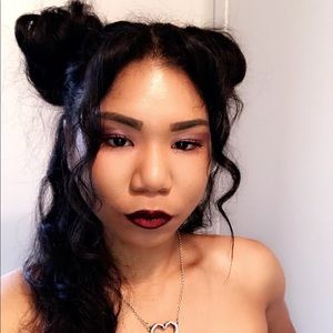 Meet your posher, Tonya Lee